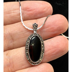 Genuine Onyx & Marcasite 18" Oval Pendant Necklace 18Kt HGE Silver Tone NWT NEW